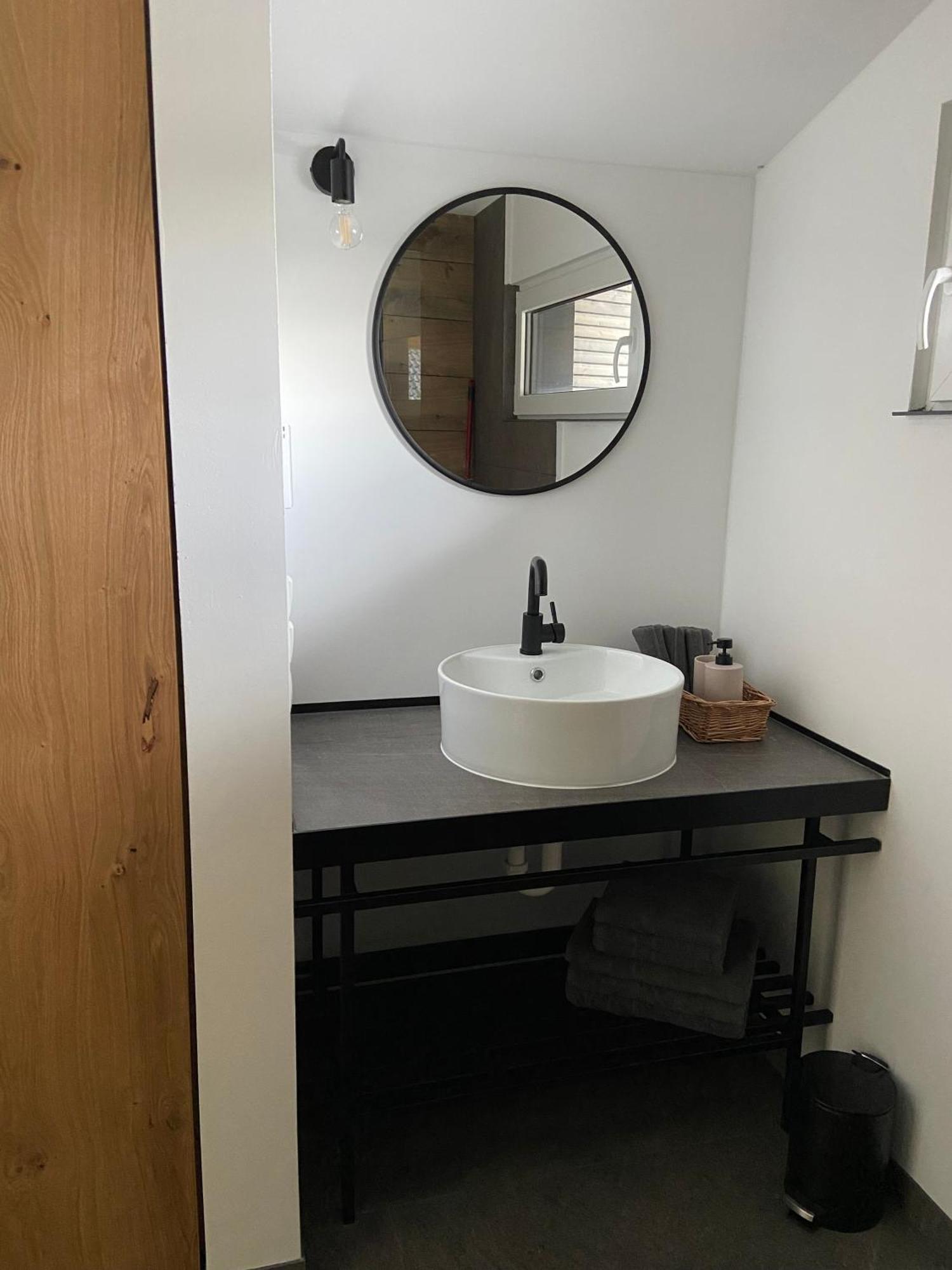 Modernes Tinyhouse Trailer Cabins Am Waldrand - Mit Seezugang Eging Buitenkant foto